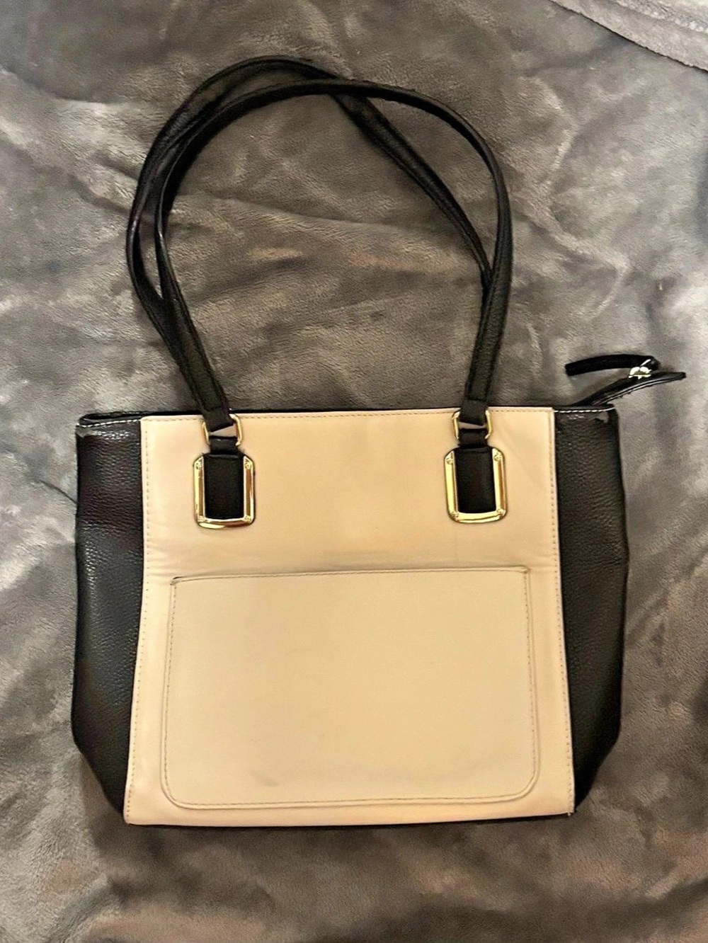 Color Block Tote in Black & White